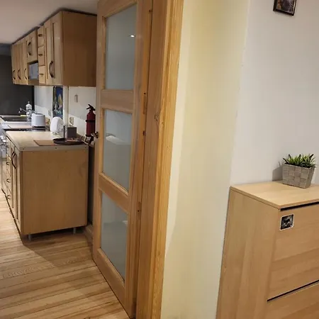Apartman Dwupoziomowy Hoza Varsó
