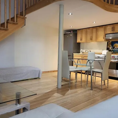 Appartement Dwupoziomowy Hoza Warschau